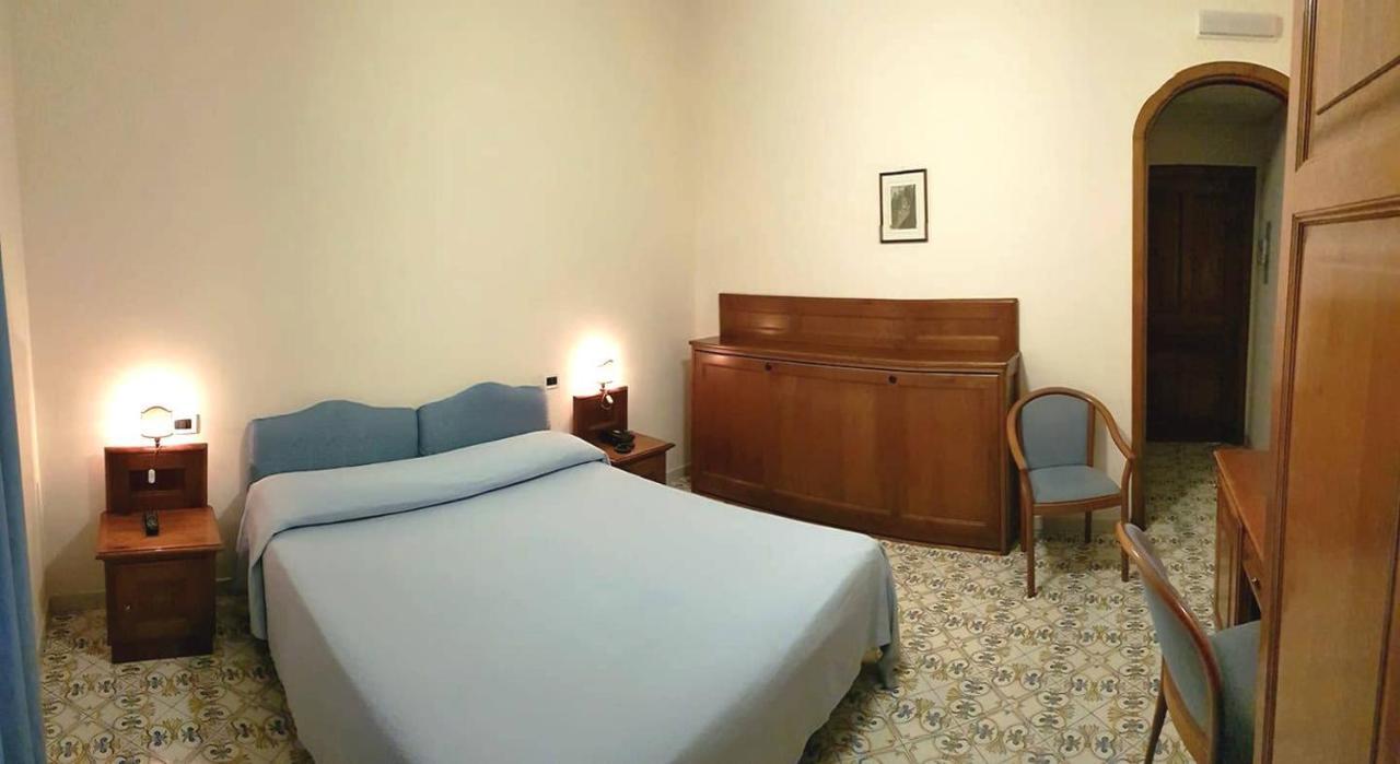 Hotel Mega Mare Vico Equense Exteriér fotografie